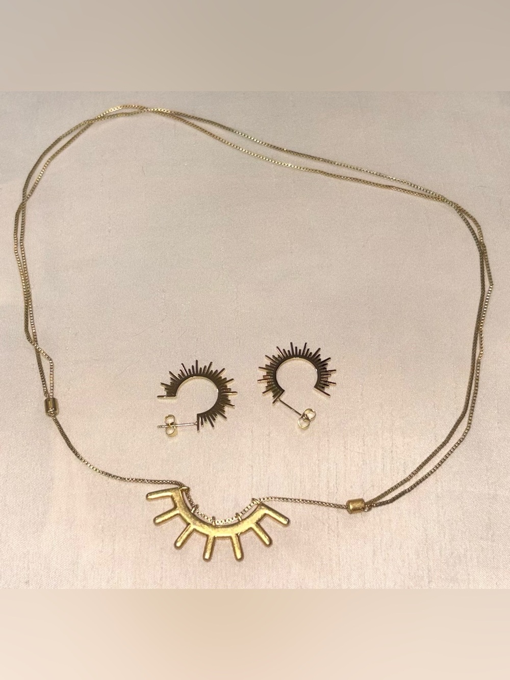 Madewell Gold Sunburst Pendant Necklace with Fringe Hoop Earrings - Picture 7 of 10